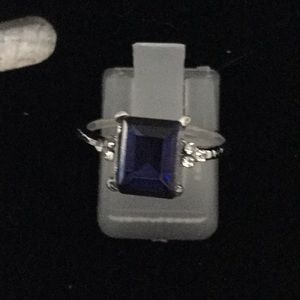 Sterling silver blue sapphire ring